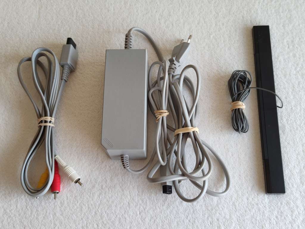 Nintendo Wii Console + Game