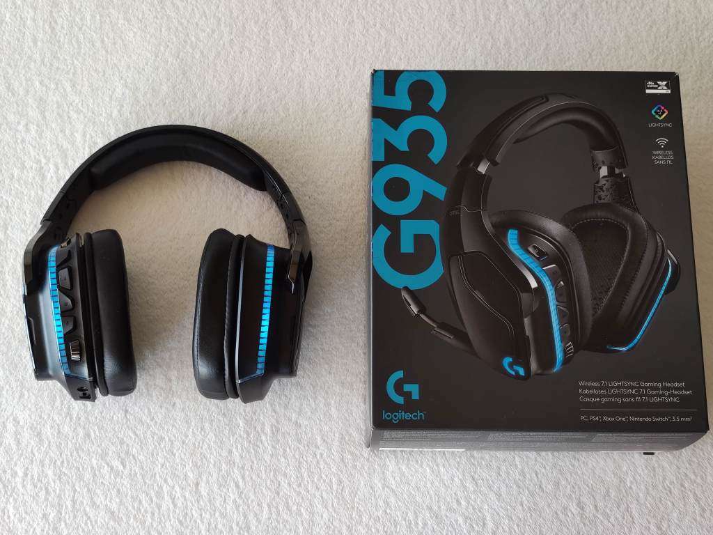 Logitech G935 - Wireless Gaming Headset (PS5/PS4/PC/Nintendo Switch)