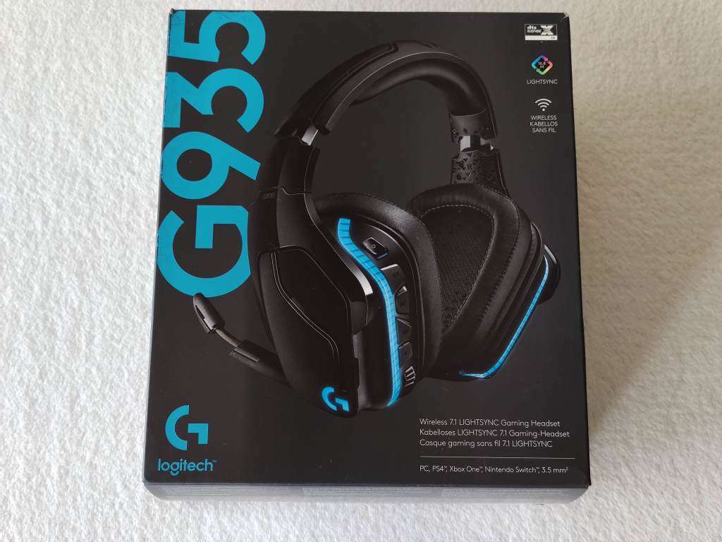 Logitech G935 - Wireless Gaming Headset (PS5/PS4/PC/Nintendo Switch)
