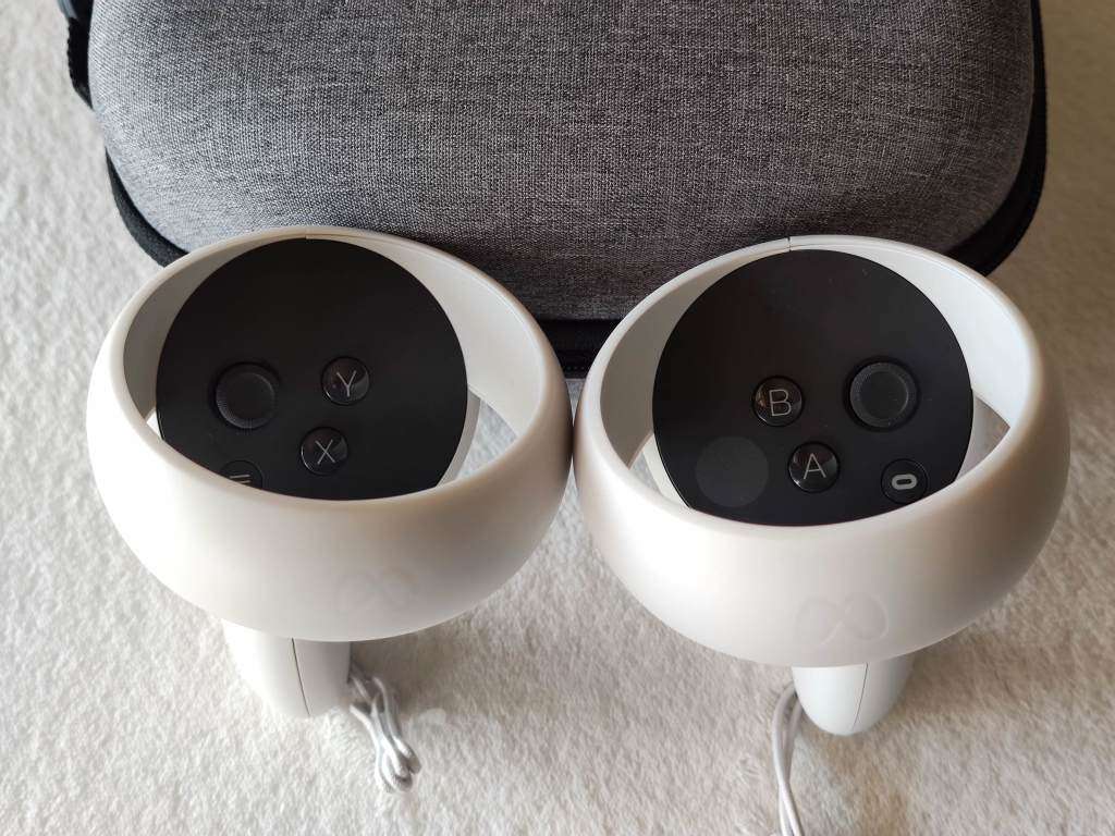 Meta Quest / Oculus Quest 2 All-In-One Virtual Reality Headset - 128GB