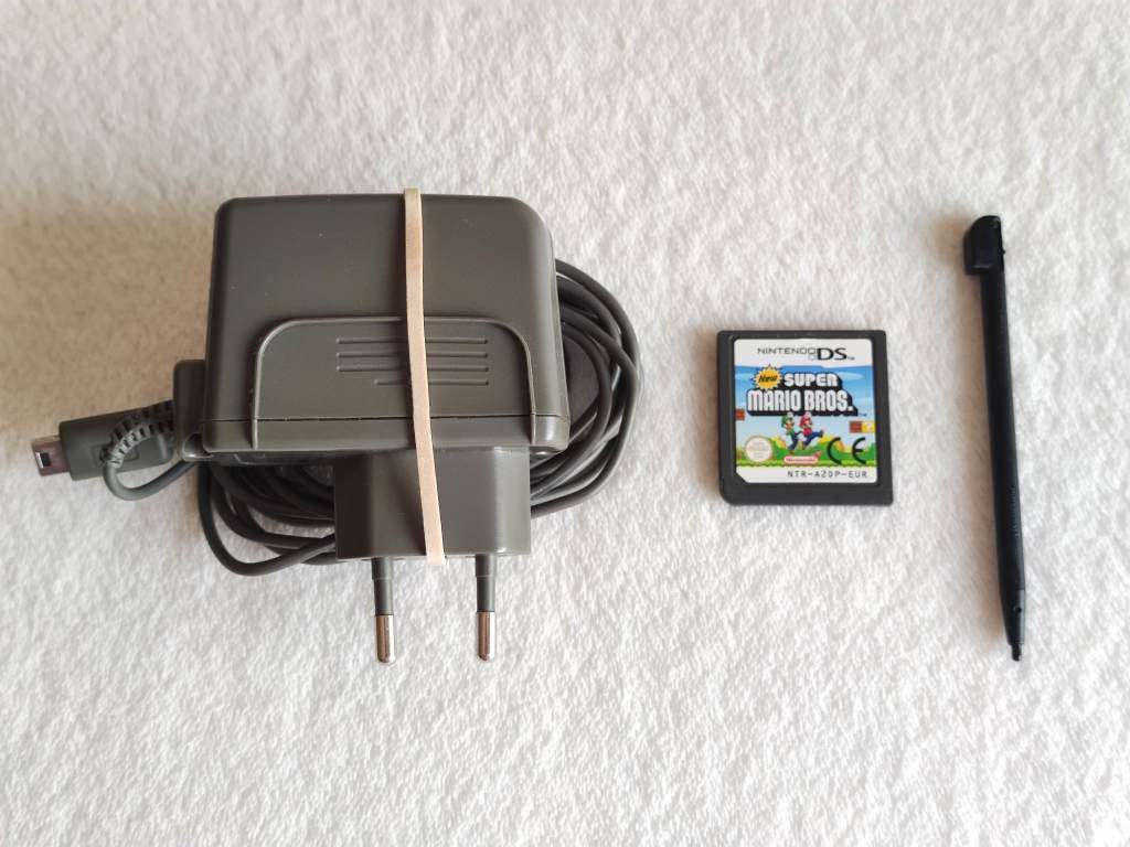 Nintendo DS Lite Console + New Super Mario Bros