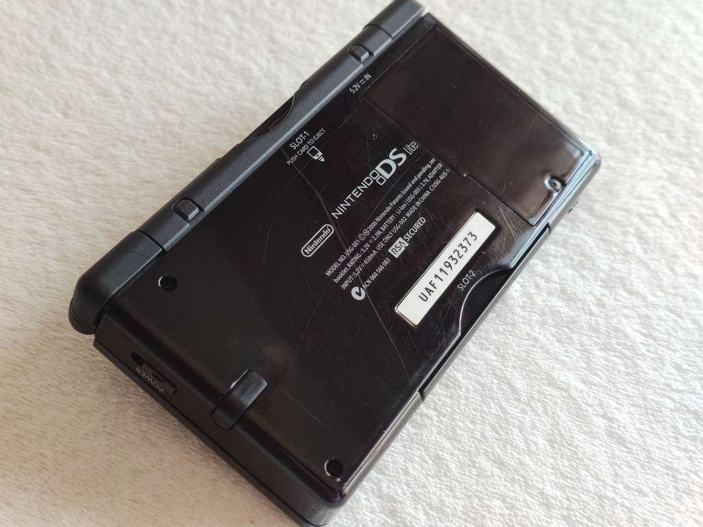 Nintendo DS Lite Console + New Super Mario Bros