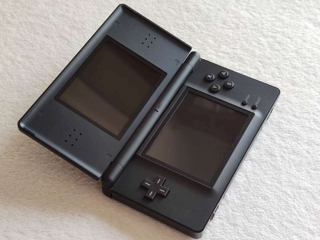 Nintendo DS Lite Console + New Super Mario Bros