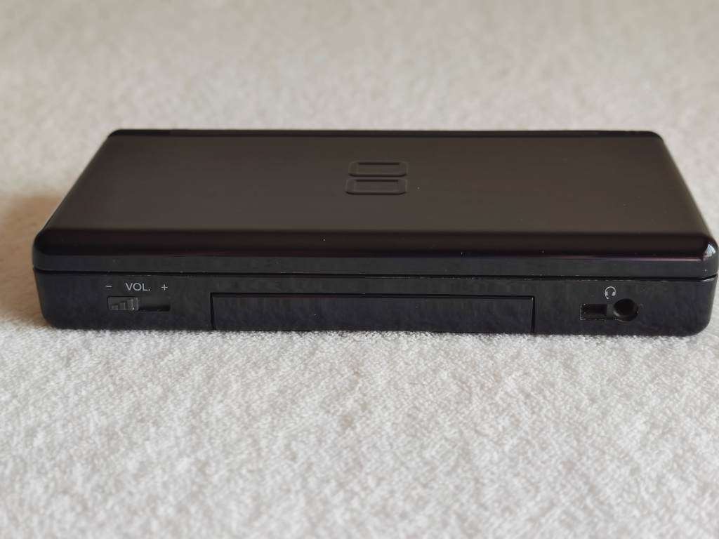 Nintendo DS Lite Console + New Super Mario Bros