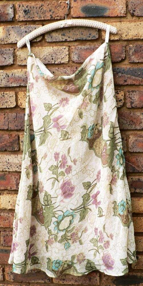 Vintage Long Oasis Skirt (Size 14) - fully lined