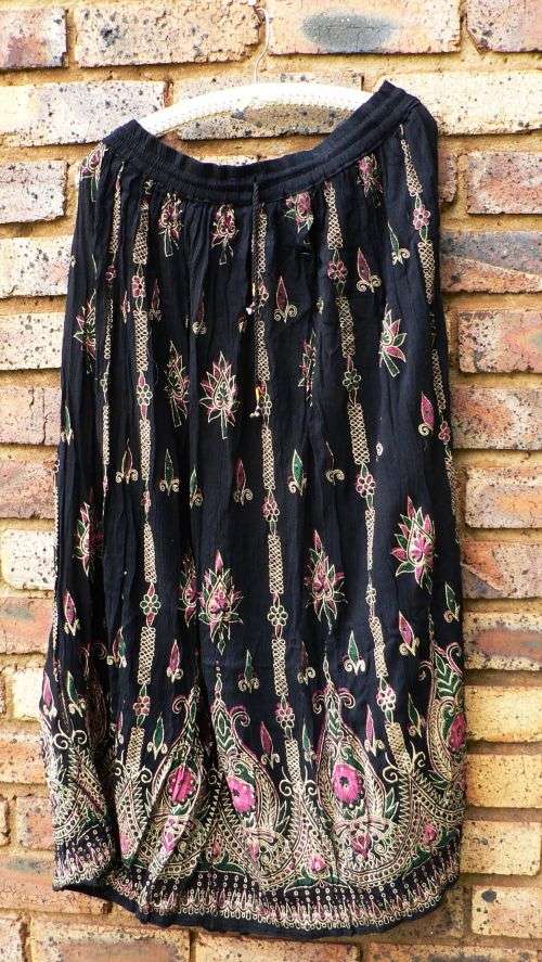 Vintage long black Indian skirt - Free size