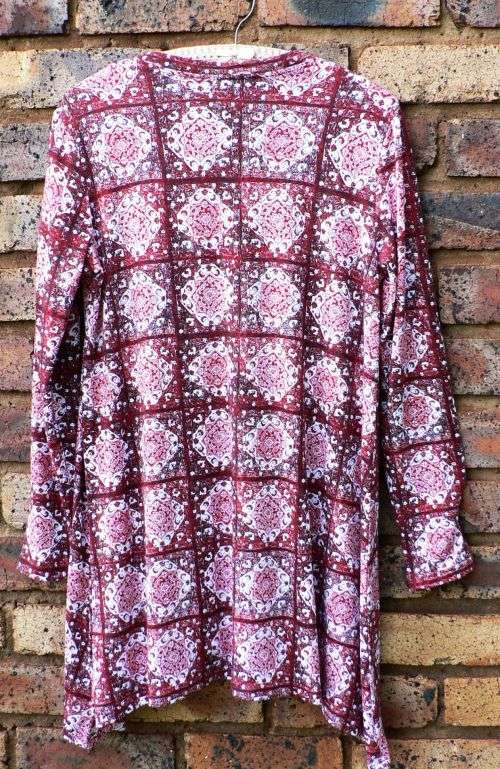 Miladys long-sleeved tunic top - Size 10/34