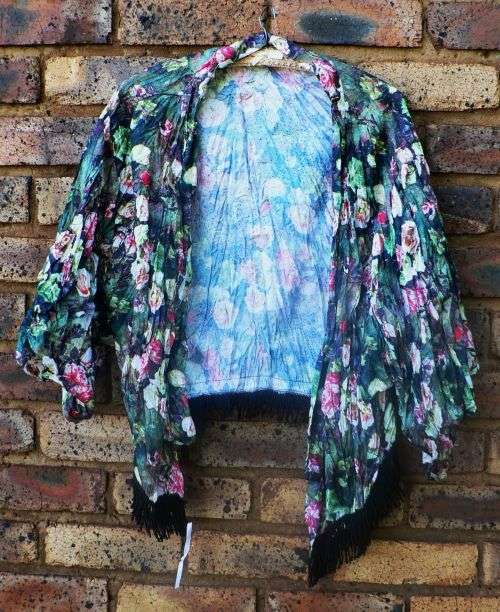 Green floral fringed jacket top - Free size
