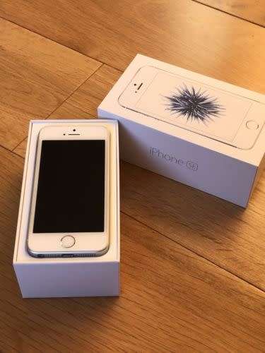 APPLE IPHONE SE *SILVER* 16GB