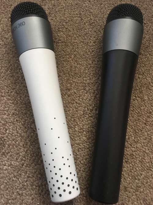 *XBOX 360 CONTROLLER* + *2 x MICROPHONES* + *LIPS Game*