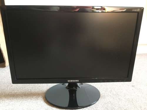 Samsung (S19D300NY) 19" LED Monitor