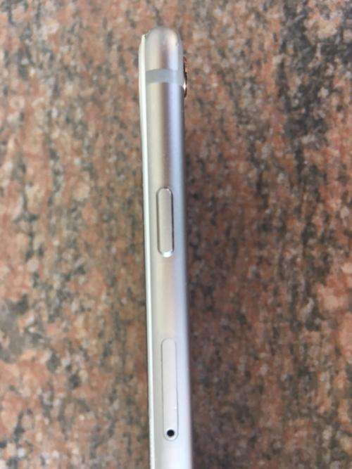 APPLE IPHONE 6S - 128GB - (SPACE GREY + WHITE) *FREE SHIPPING*