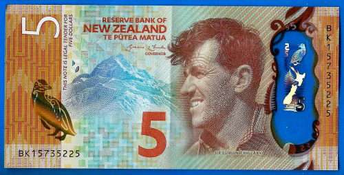 New Zealand 5 Dollars 2015 Pinguin Animal Polymer Oceania Pacific Banknote