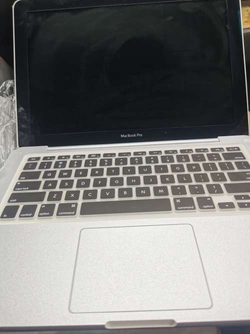 Mac book pro 13 2017 4G RAM 250 G