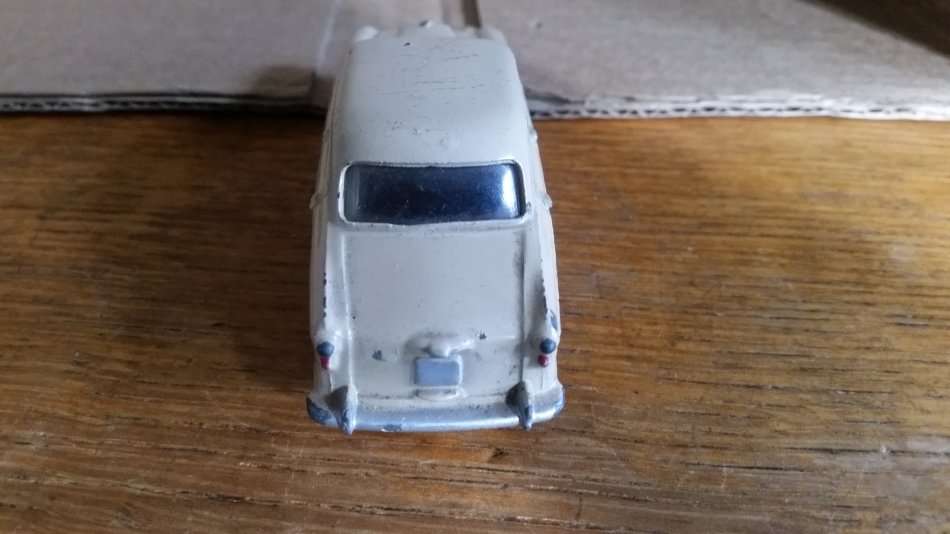 Dinky #176 Austin A105