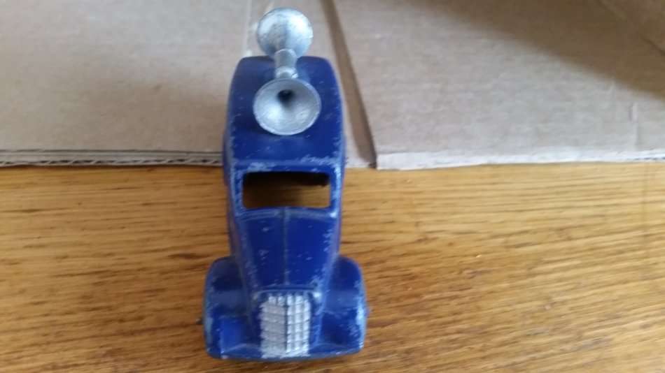 Dinky #34c Loudspeaker Van