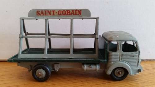 French Dinky #33c Simca Cargo Glass Truck