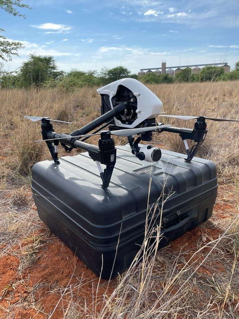 DJI Inspire 1 V2.0 w/ Zenmuse Z3  *Offers Welcome*