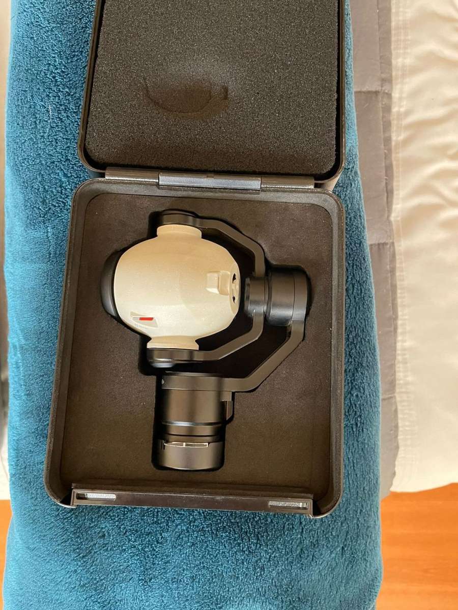 DJI Inspire 1 V2.0 w/ Zenmuse Z3  *Offers Welcome*