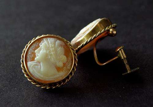 Pair of antique/vintage CAMEOS set in 9ct gold earrings