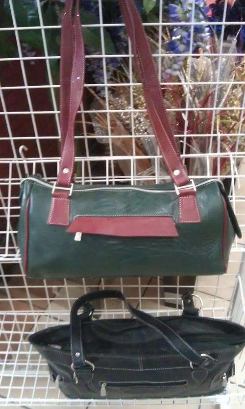 100% Genuine Leather Bag On Sale !!