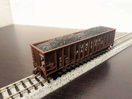 N Scale Atlas 90 Ton Hopper - Union Pacific #18440