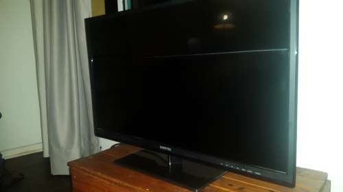 Sinotec 32" HD Ready LED TV STL-32VN67DT No Reserve