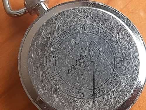 Nurse type DIVA watch in good cosmetic condition - Not running - Might just be a battery