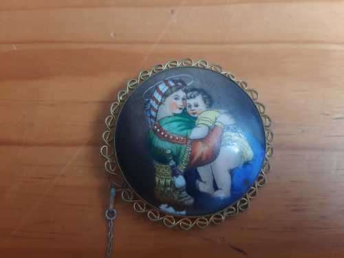 Pretty Brooch in good condition