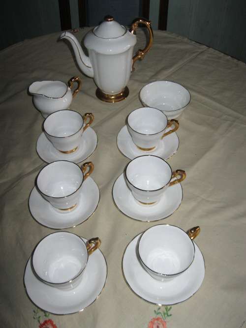 Beautiful Parragon Tea Set