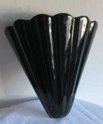 Drosty Ware Black Fluted Wall Pocket