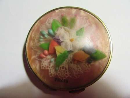 Carina Powder Compact London