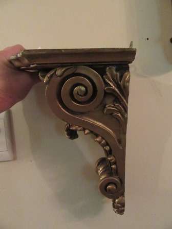 Gold Corbel