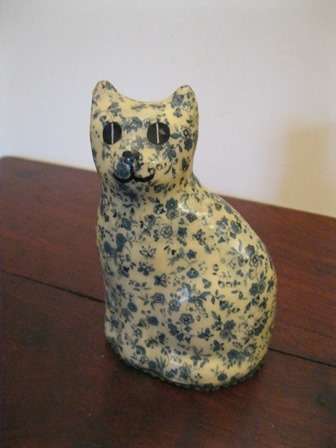 Vintage   Floral Cat