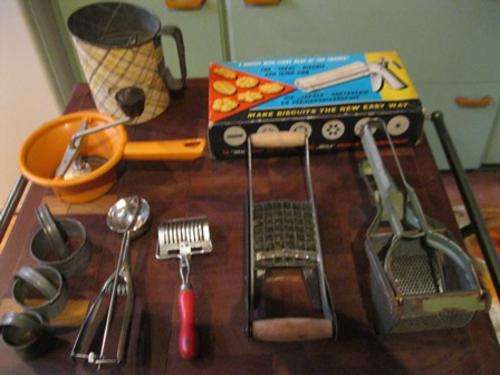 Vintage Kitchenlia Lot