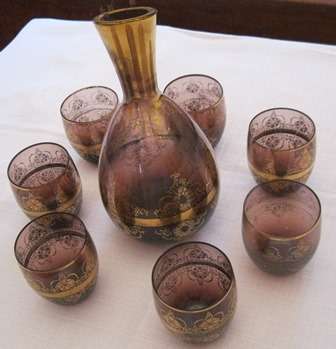 Stunning Venetian Carafe with matching x 7 Glasses in Gold and Lilac
