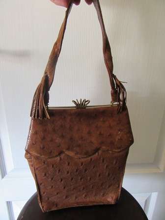 Vintage Pointer Ostrich Handbag in Tan