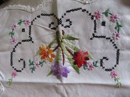 Vintage  Irish Linen Embroided Traycloth