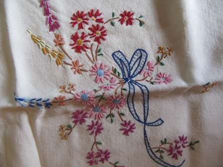 Vintage  Irish Linen Embroided Scatter Cushion Cover