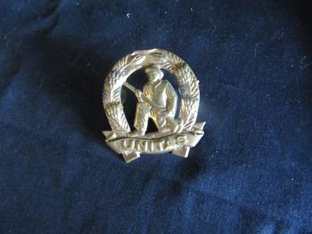 Unitas Badge