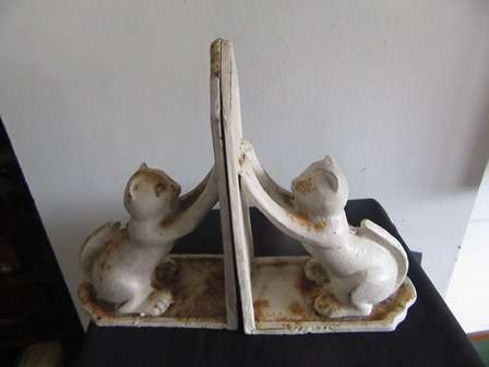 Vintage Cast Iron Cat Book Ends / Door Stops