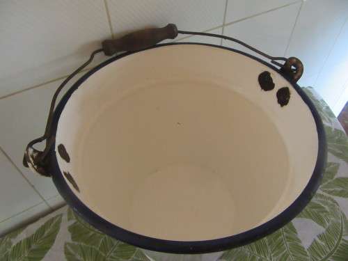 Vintage Enamel Bucket with Lid & Handel