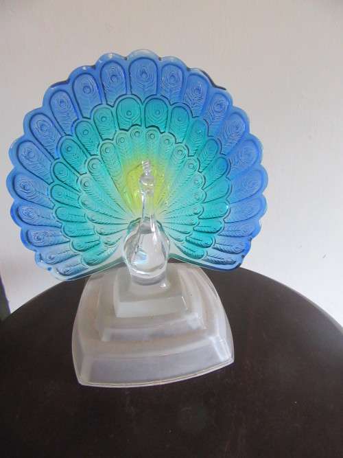Cristal D"Argues Peacock Paperweight