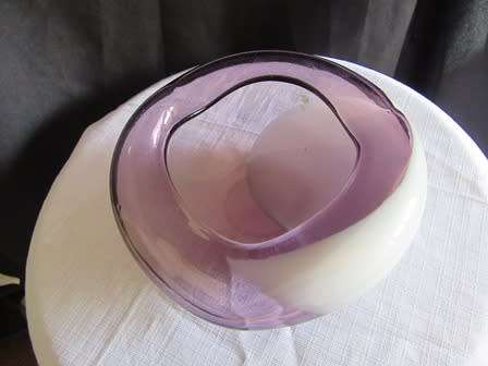 Stunning Art Glass Ashtray