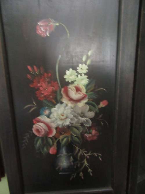 Wooden Screen 4 Panels with hand painted Flowers  -Courier under the discription