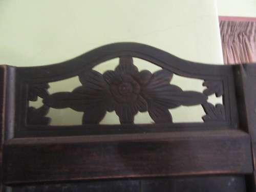 Wooden Screen 4 Panels with hand painted Flowers  -Courier under the discription