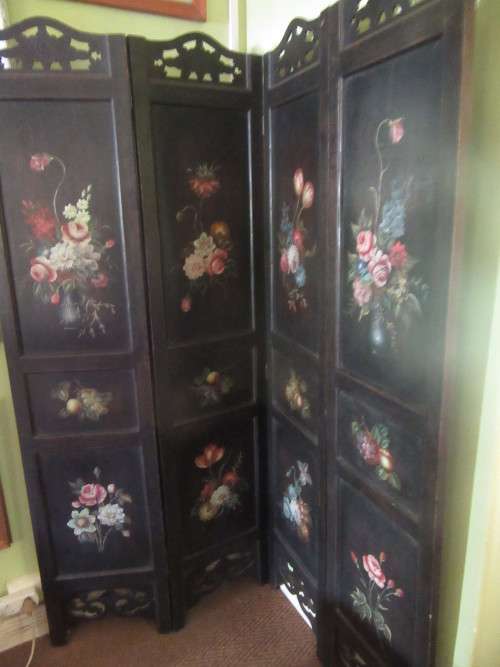 Wooden Screen 4 Panels with hand painted Flowers  -Courier under the discription