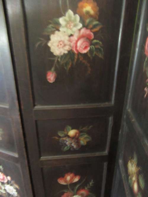 Wooden Screen 4 Panels with hand painted Flowers  -Courier under the discription