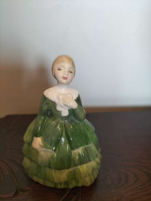 Royal Doulten `Belle` Figurine