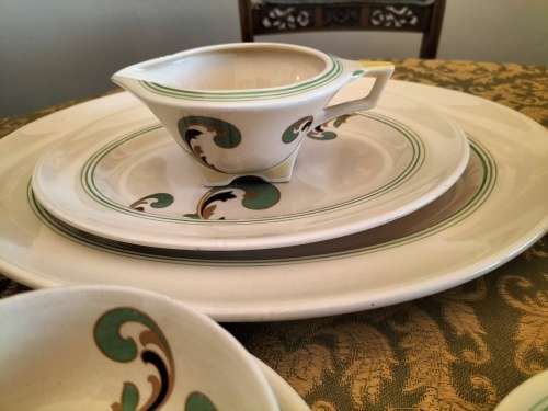 Royal Doulten Lynne Dinner Set